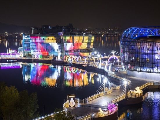 ソウルナイトツアー　南山夜景＋月光レインボー噴水鑑賞＋セビッソム　漢江ラーメン付き＜月～金／日本語ガイド／ソウル発＞