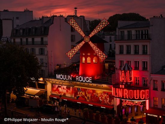 Facade Moulin Rouge - horizontale Philippe Wojazer - Moulin Rouge