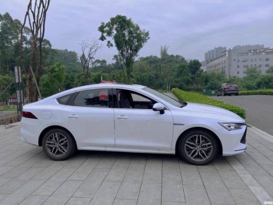 【空港送迎】桂林両江国際空港⇔桂林市内＜貸切／片道＞*車1台あたり