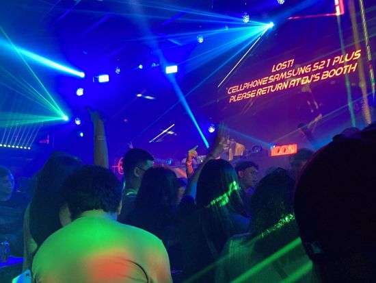 セブのナイトツアー フィリピンのナイトクラブを体験！フィリピン料理ディナー＆ナイトクラブ＜ホテル送迎付／日本語ガイド／夕食付＞