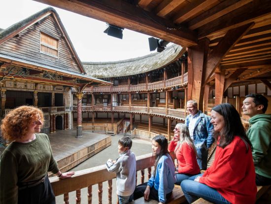 シェイクスピアズ・グローブ座　ガイド付きツアー＜英語ガイド＞＊申込と同時に即予約確定