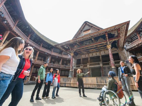 シェイクスピアズ・グローブ座　ガイド付きツアー＜英語ガイド＞＊申込と同時に即予約確定