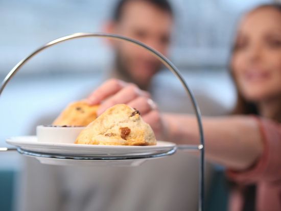 5つ星高級ホテル「ザ・マイルストーンホテル（The Milestone Hotel）」 アフタヌーンティー事前予約 ＊申込と同時に即予約確定