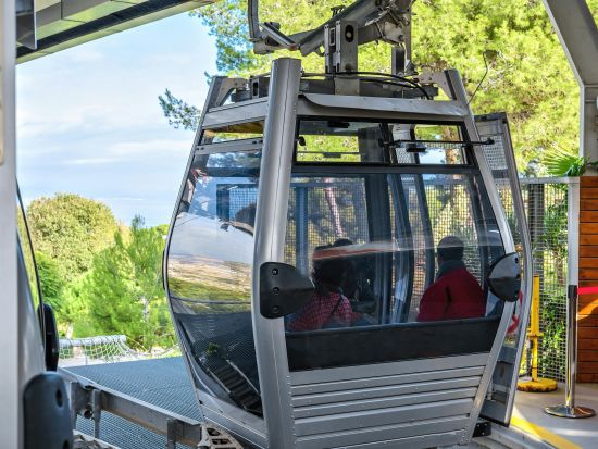 モンジュイック・ケーブルカー　往復チケット事前予約 ＊申込と同時に即予約確定