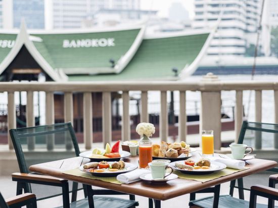 5つ星ホテル「ザ・ペニンシュラ・バンコク」食事券＆事前予約サービス ＜インターナショナルビュッフェ／朝食または夕食＞