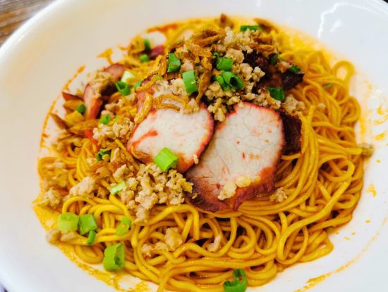 クチン半日グルメツアー　隠れ屋台でケクラピスと乾麺堪能！食文化を深掘りする旅＜午前／英語ガイド＞