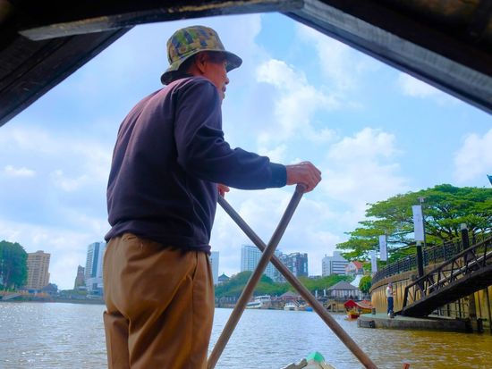 Sampan Trip across the river
