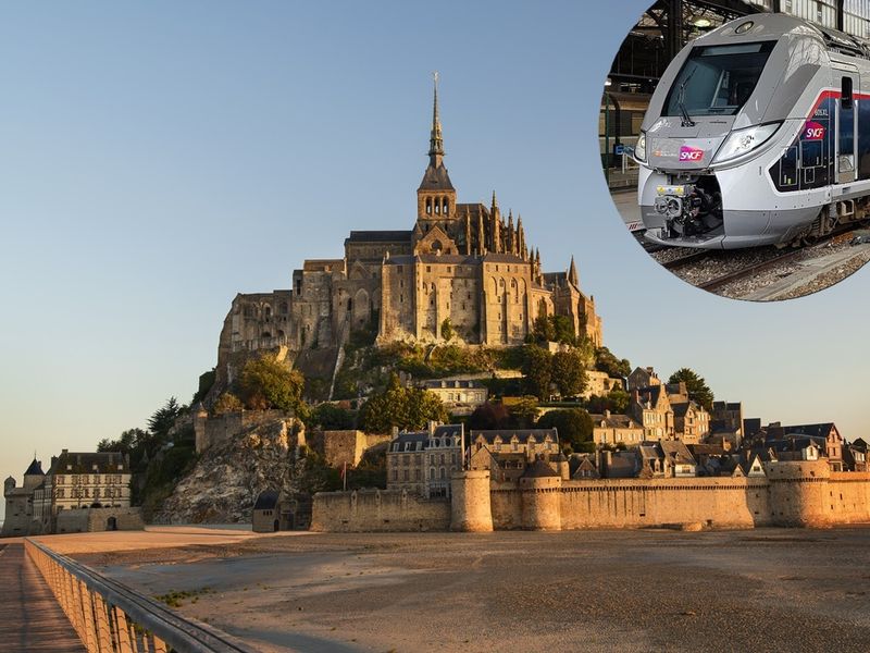 France_Normandy_Mont_Saint_Michel_Sunrise_shutterstock_499873342-crop