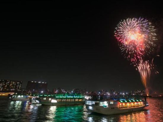 【7月25日限定】屋形船スカイデッキで鑑賞！隅田川花火大会プレミアムプラン＜花火大会／屋形船＞