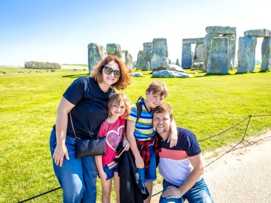 世界遺産ストーンヘンジ半日観光ツアー ＜入場料込み／ロンドン発＞＊申込と同時に即予約確定