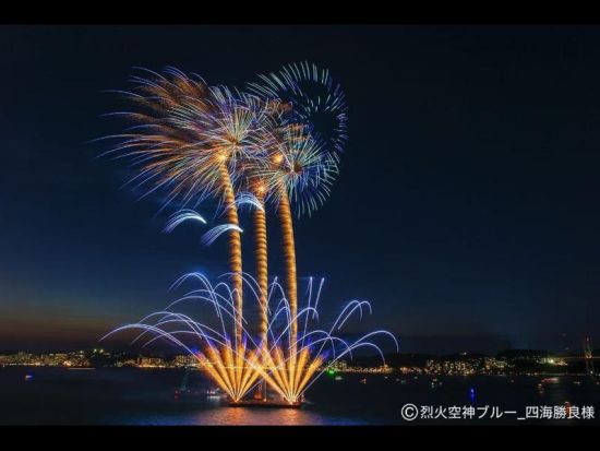 【8/13(木) 開催】福岡発着 第42回 関門海峡花火大会バスツアー ＜団体エリアにて鑑賞＞