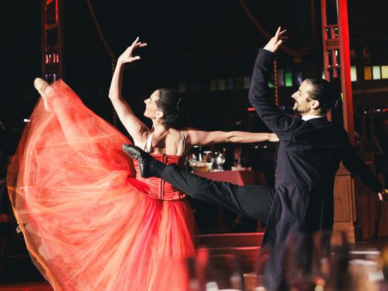 ヨハン・シュトラウスの世界を堪能！コンサートディナーショー　ホイリゲの雰囲気で楽しむ音楽と美食＜4コースディナー／ウィーン＞