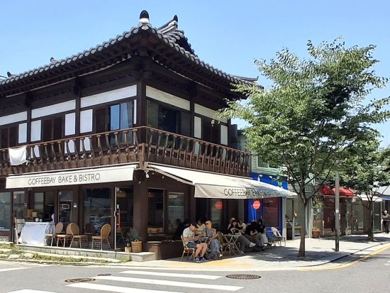 8時間で巡る！ソウル市内1日観光ツアー　世界遺産 昌徳宮＋宗廟＋西巡邏道（ソスンラギル）＋Nソウルタワー八角亭＋チマチョゴリ体験＜ビビンバ昼食付／日本語ガイド＞