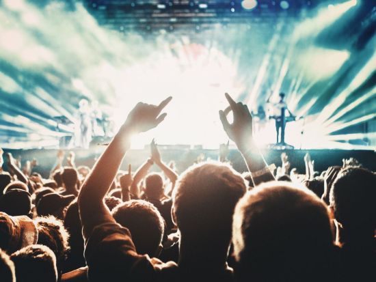 バンコク市内⇔インパクトアリーナ送迎シャトル　【EXO】ライブに最適・楽々アクセス！＜往復または復路のみ／貸切プランあり＞