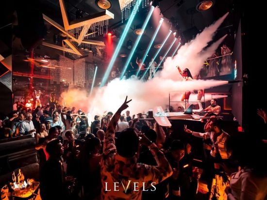 「LEVELS Club（レベルズ クラブ）」事前予約　バンコクの人気クラブもVIP席確約でスムーズに入店！ ＜1～8名／ドリンク付き／スクンビットソイ 11＞