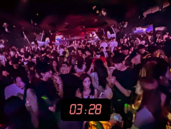 「レイス（RACE）」VIPシート事前予約　ソウルの人気クラブもVIP席確約でスムーズに入店！＜1～13名／ドリンク付き／江南＞