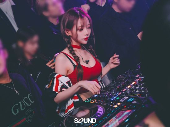 「サウンド（SOUND）」VIPシート事前予約　ソウルの人気クラブもVIP席確約でスムーズに入店！＜1～13名／ドリンク付き／江南＞