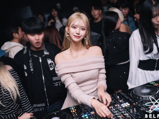 「ベルポス（BELPOS）」VIPシート事前予約　釜山の人気クラブもVIP席確約でスムーズに入店！＜1～8名／ドリンク付き／西面＞