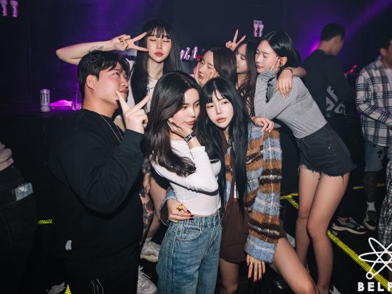 「ベルポス（BELPOS）」VIPシート事前予約　釜山の人気クラブもVIP席確約でスムーズに入店！＜1～8名／ドリンク付き／西面＞