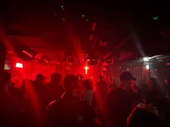 「サボタージュ（SABOTAGE）」VIPシート事前予約　ソウルの人気クラブもVIP席確約でスムーズに入店！＜1～12名／ドリンク付き／弘大＞