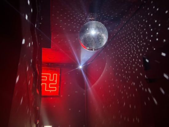 「サボタージュ（SABOTAGE）」VIPシート事前予約　ソウルの人気クラブもVIP席確約でスムーズに入店！＜1～12名／ドリンク付き／弘大＞