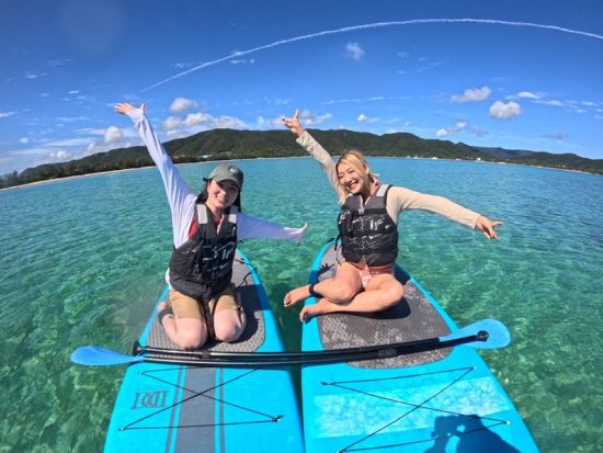 奄美大島〈お得なセットプラン〉【SUP+シュノーケル】奄美大島の美しい水中世界を楽しもう！ドローン撮影無料！お一人様も可能（2時間）by 奄美シーランド