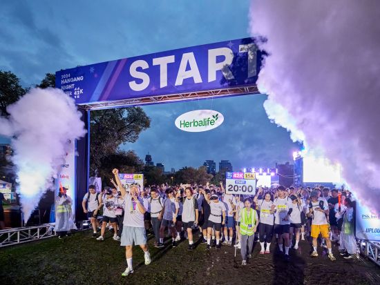 8月1日限定！漢江ナイトウォーク2026　夜の漢江沿いを14km歩くウォーキングイベント ＜ソウル発＞