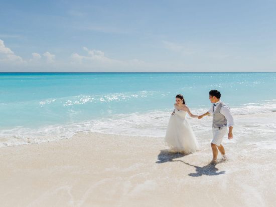 カンクン　ウエディングフォト　ビーチ撮影プラン＜レンタル衣装または持ち込み・送迎込＞ 