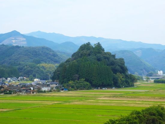 アニメ夏目友人帳のモデル地 人吉・球磨地域を観光案内ドライバーとめぐるタクシープラン