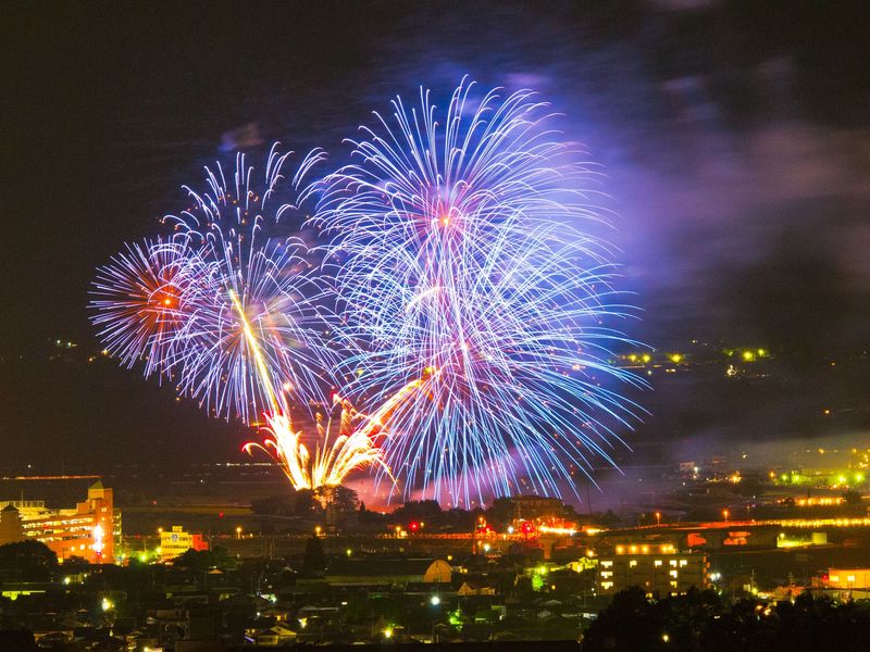 ④_h2402_特選「夜空の祭典」森輝美