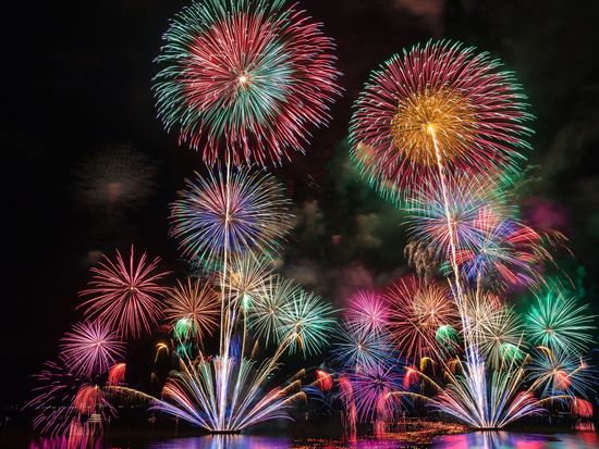 R5年宮津燈籠流し花火写真