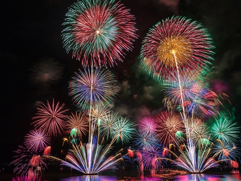 R5年宮津燈籠流し花火写真