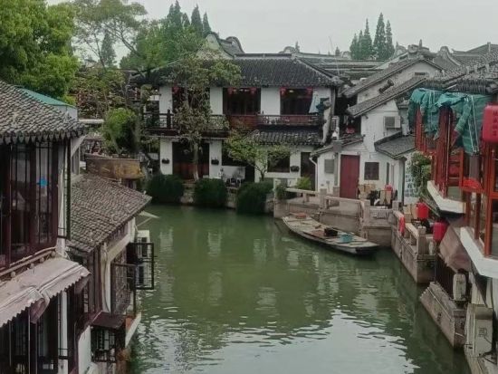 上海江南の水郷・朱家角（シュカカク）半日観光ツアー＜日本語ガイド／午前 or 午後／混載／上海発＞