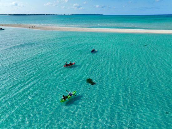 幻の島「ユニの浜」シーカヤックツアー 感動の絶景を堪能！のんびり自由時間で写真もたくさん撮れる 初心者や家族連れも大歓迎＜写真データ付／2時間／宮古島＞