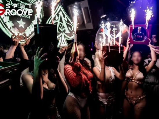 「グルーブスポット（Groove Spot）」VIPシート事前予約　釜山の人気クラブもVIP席確約でスムーズに入店！＜1～12名／ドリンク付き／西面＞