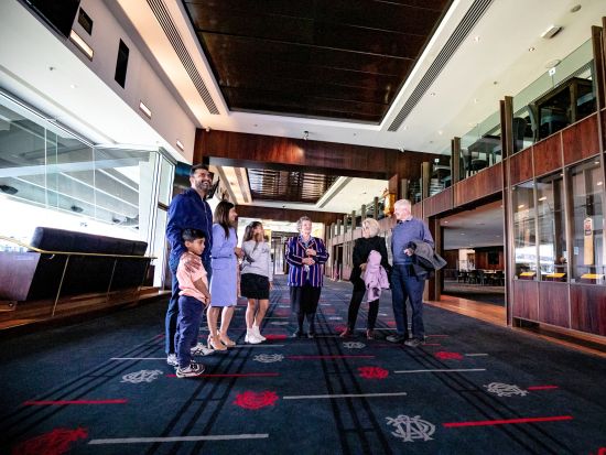 スポーツ地区ウォーキングツアー　MCG（メルボルン・クリケット・グラウンド）見学付き！＜午前or午後／英語ガイド／メルボルン発＞