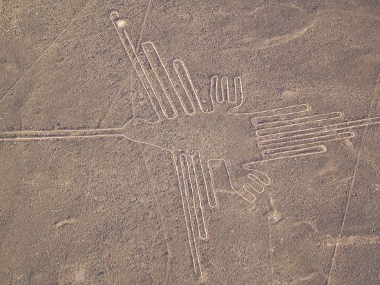 【ペルー周遊7日間】マチュピチュ遺跡＋ナスカの地上絵＋チチカカ湖などを巡る周遊ツアー　国内線航空券付き＜日本語または英語ガイド／リマ発着＞