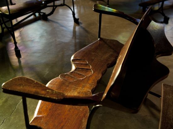 コロニア・グエル教会　入場チケット事前予約＜日本語オーディオガイド付き＞＊申込と同時に即予約確定