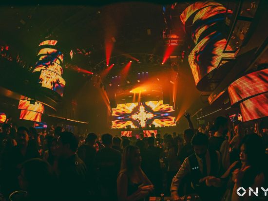 「ONYX（オニキス）」事前予約　バンコクの人気クラブもVIP席確約でスムーズに入店！ ＜1～10名／ドリンク付き／RCA＞