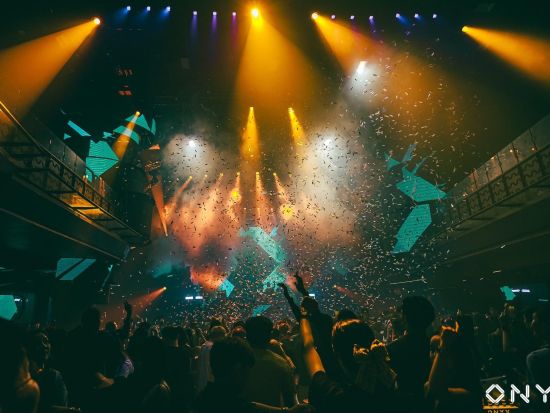 「ONYX（オニキス）」事前予約　バンコクの人気クラブもVIP席確約でスムーズに入店！ ＜1～10名／ドリンク付き／RCA＞