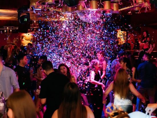 「Mixx Bangkok（ミクス バンコク）」事前予約　バンコクの人気クラブもVIP席確約でスムーズに入店！ ＜1～8名／ドリンク付き／チトロム＞