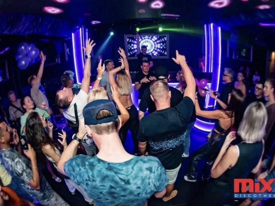 「Mixx Pattaya（ミクス パタヤ）」事前予約　パタヤの人気クラブもVIP席確約でスムーズに入店！ ＜1～8名／ドリンク付き／ウォーキングストリート＞