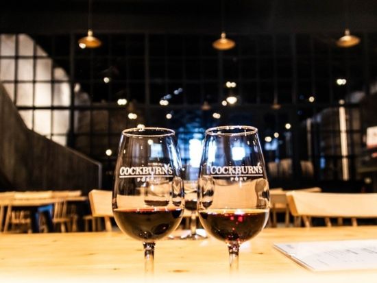 ポルト 乗り降り自由バスチケット ＜日本語オーディオガイド／24時間または48時間＞