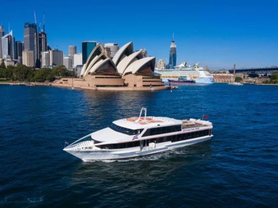 【2025年12月31日】大晦日限定！キャプテンクック3号 カウントダウンクルーズ by Captain Cook Cruise