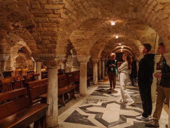 閉館後のサン・マルコ大聖堂訪問ツアー　限定25名で入場！＜1時間半／英語ガイド＞