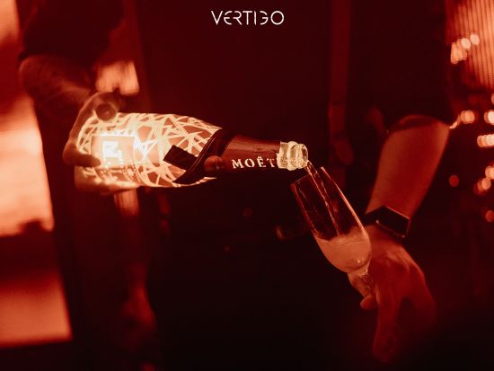 「Vertigo Nightclub（バーティゴ）」事前予約　ホーチミンの人気クラブもVIP席確約でスムーズに入店！ ＜1～6名／ドリンク付き／ベンタン市場＞