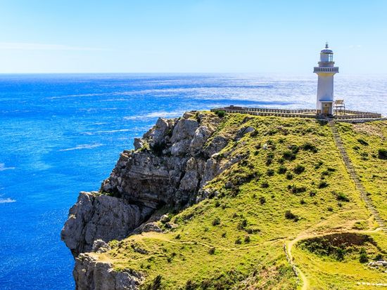 pixta_58600620_M　大瀬崎灯台