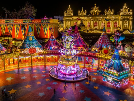 Thailand_Phuket_Carnival Magic_shutterstock_2402388143