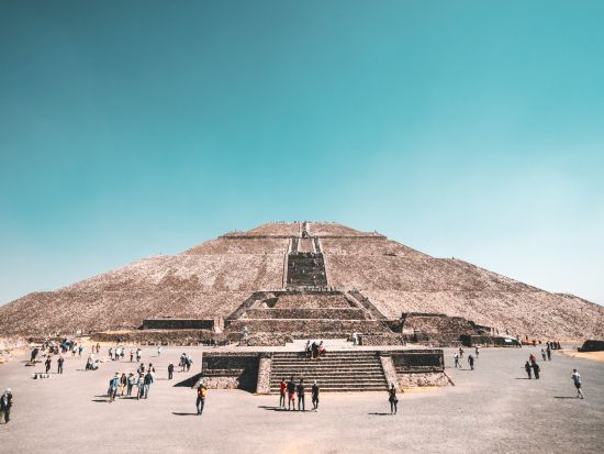 【メキシコシティ空港発着トランジット専用】貸切チャーター(6名まで)　テオティワカン遺跡観光＜4時間／日本語または英語ガイド＞