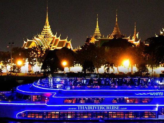 White-Orchid-River-Cruise-Dinner-Cruise-Bangkok-1920x677